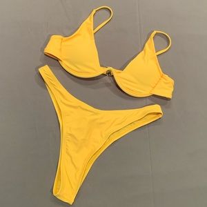 NWT Underwire Highcut Bikini Swimsuit